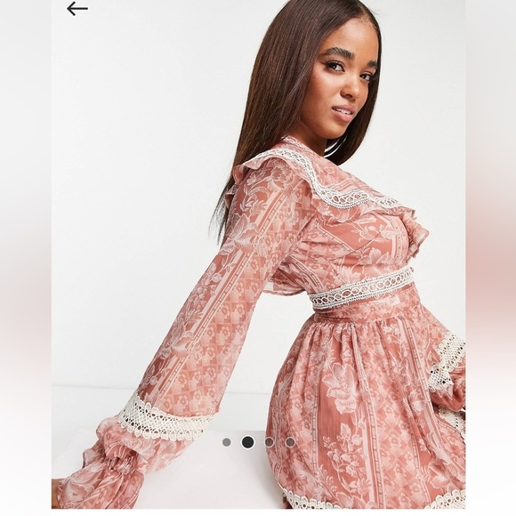 ASOS lace insert mini dress ruffle detail
& button through- pink floral size 14 - Picture 3 of 13
